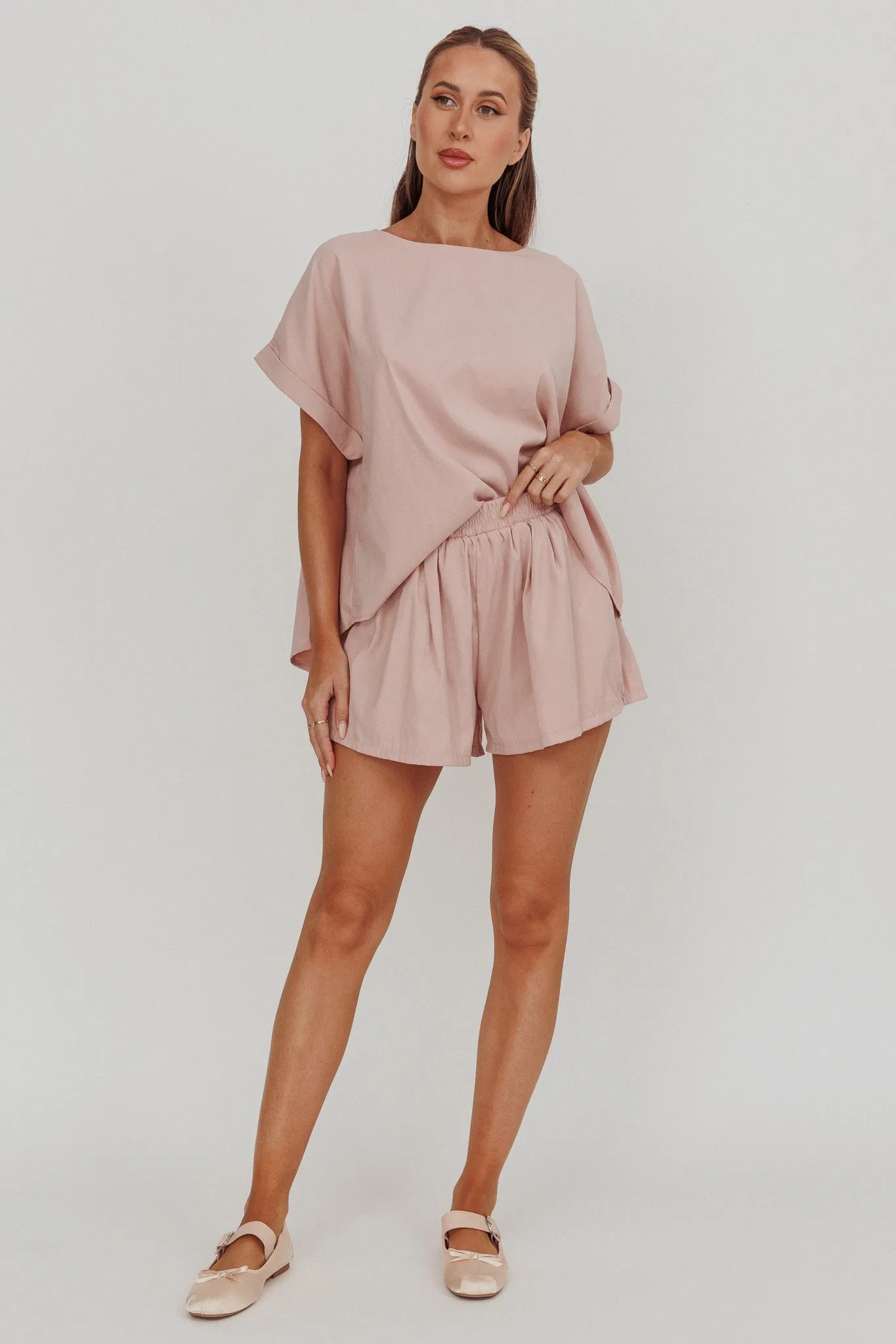 Yuna Elastic Waist Relaxed Shorts Blush